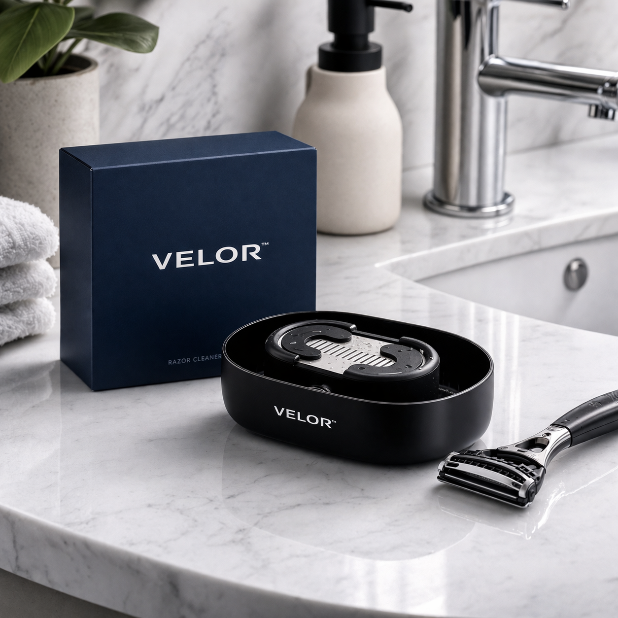 VELOR™ Razor Cleaner